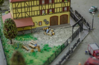 Güzel ve farklı bir konu. Düzen ve yakın mesafeden ve makro çocuk tren oyunu.