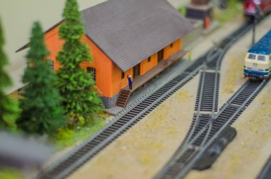 Güzel ve farklı bir konu. Düzen ve yakın mesafeden ve makro çocuk tren oyunu.
