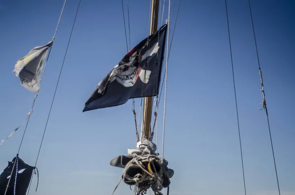Όμορφη Πειρατική Σημαία Όμορφα Υπόβαθρο Και Προβολή Των Πειρατών Και — Φωτογραφία Αρχείου