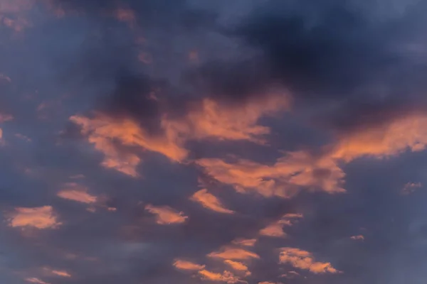Schöner Himmel Mit Wolken Schöner Morgen Oder Abend Farbenfroher Stürmischer — Stockfoto