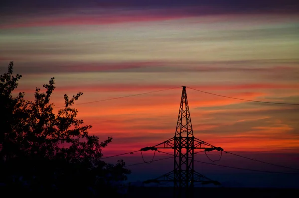 Gyönyörű Eget Felhők Gyönyörű Eget Felhők Egy Fém Konstrukció Power — Stock Fotó