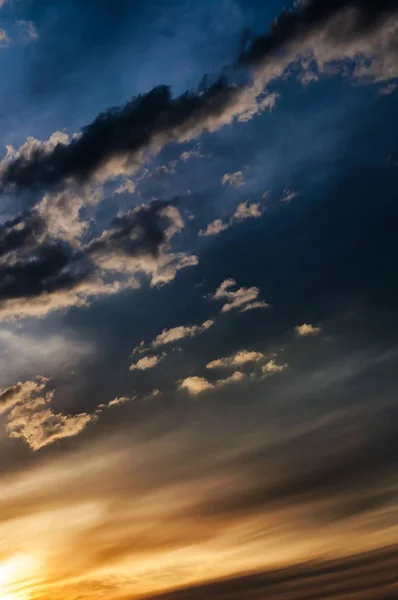 Langit Yang Indah Dengan Awan Pagi Yang Indah Atau Sore — Stok Foto