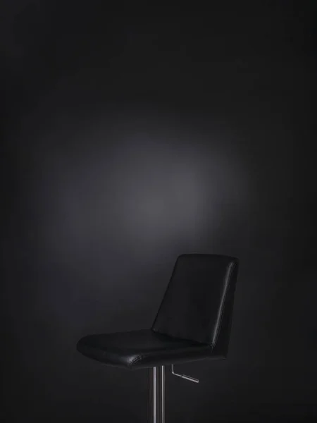 Красивый Вид Объекты Кресло Стул Офис Бар Черной Коже Дорого — стоковое фото