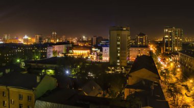Novosibirsk, Rusya - 9 Mayıs 2015. Güzel arka plan ve görünümü, manzara ve gece şehir ve yukarıdan, Merkezi, binaların çatıları ve cadde üzerinde sermaye Panoraması.