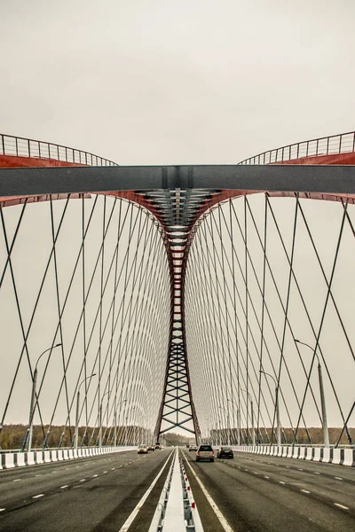 Hermoso Fondo Vista Paisaje Panorama Moderno Tipo Puente Rojo Arqueado — Foto de Stock