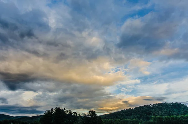 Schöne Aussicht und Hintergrund. — Stockfoto