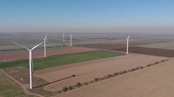 Grupo Torres Energia Eólica Branca Moinhos Campo Energia Verde Limpa — Vídeo de Stock