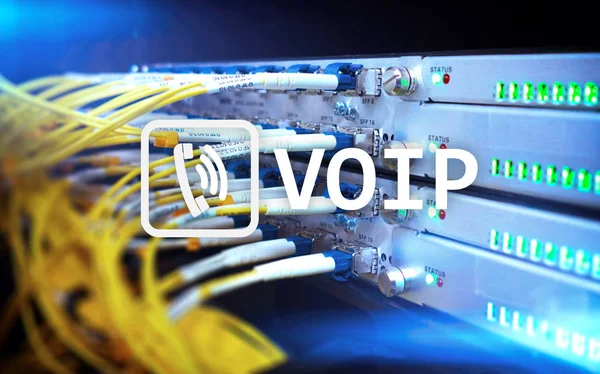 Voip 语音网络协议 允许语音通信通过互联网 服务器机房背景 — 图库照片