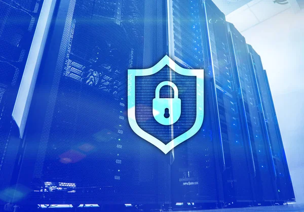 Ícone Escudo Proteção Cibernética Fundo Sala Servidor Informação Segurança Detecção — Fotografia de Stock