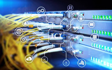 ICT - sunucu odası arka plan üzerinde bilgi ve iletişim teknoloji kavramı.