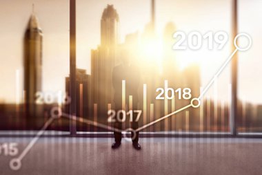 2019 için finansal büyüme planı. İş ve yatırım kavramı.