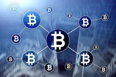Bulanık gökdelenler arka plan üzerinde Bitcoin cryptocurrency ve blockchain teknoloji kavramı.