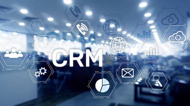 CRM, müşteri ilişkileri yönetimi sistemi kavramı bulanık arka plan üzerinde.