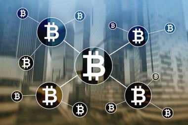 Bulanık gökdelenler arka plan üzerinde Bitcoin cryptocurrency ve blockchain teknoloji kavramı.