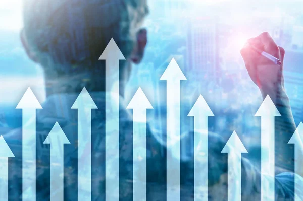 Gráfico Flecha Hacia Arriba Sobre Fondo Rascacielos Concepto Inversión Crecimiento —  Fotos de Stock