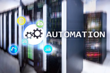 İş süreci ve yenilik teknoloji imalat Otomasyonu. Sunucu odası arka plan üzerinde Internet ve teknoloji kavramı.