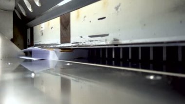 Baskı fabrikası - kesme kağıt makası için büyük endüstriyel kesici - Giyotin makinesi 4 k.