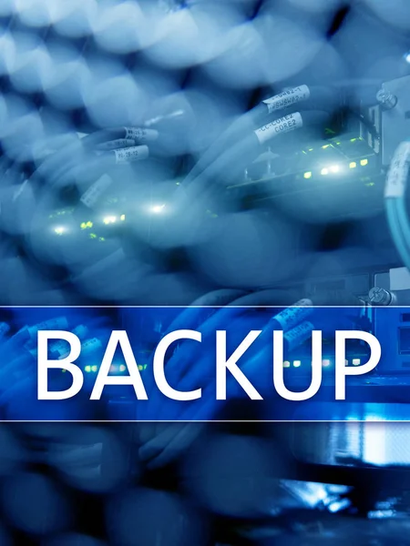 Backup Taste Auf Dem Hintergrund Des Modernen Serverraums Verhinderung Von — Stockfoto