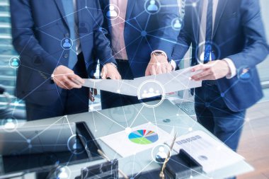 Finansal büyüme grafiği. Strateji konsept pazarlama satış artırın. Finansal büyüme grafiği. Satışları artırmak, pazarlama stratejisi kavramı.
