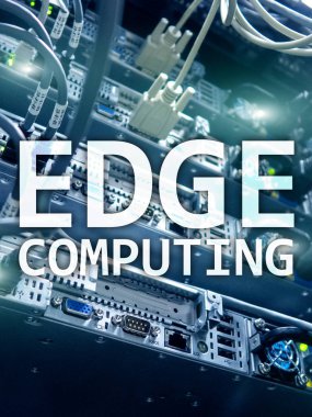 Bilgisayar, internet ve modern teknoloji kavramı modern sunucu Oda arka plan üzerinde kenar.