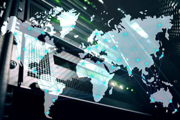 Concepto Internet Telecomunicaciones Con Mapa Del Mundo Fondo Sala Servidores — Foto de Stock