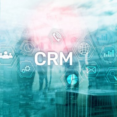 CRM, müşteri ilişkileri yönetimi sistemi kavramı bulanık arka plan üzerinde.
