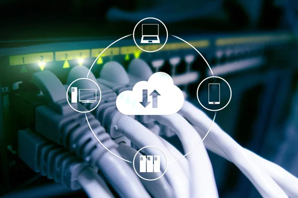 Servidor Cloud Computación Almacenamiento Procesamiento Datos Concepto Internet Tecnología —  Fotos de Stock