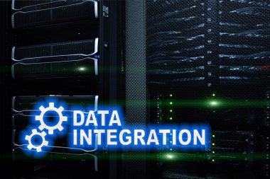 Veri entegrasyon bilgi teknolojisi kavramı sunucu Oda zemin üzerine.