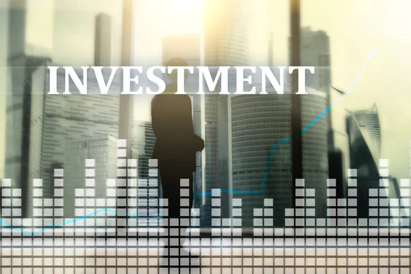 Investeringar, Roi, finansmarknaden koncept. Affärsmän . — Stockfoto