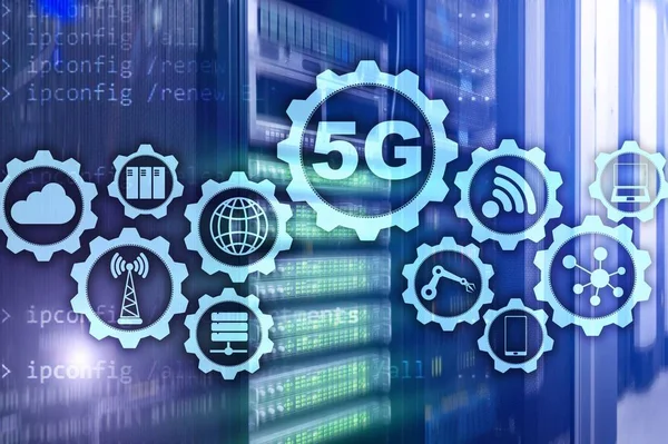 Сеть 5G, интернет 5G на цифровом фоне. Концепция интеллектуальной коммуникационной сети. — стоковое фото