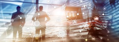 Sanal ekranda teknoloji endüstriyel iş akışı organizasyon yapısı. IOT akıllı endüstri konsepti karışık medya diyagramı