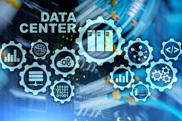 Centro de datos del futuro en una pantalla virtual. Concepto de tecnología de información empresarial. Almacenamiento de datos y garantía de la continuidad del negocio —  Fotos de Stock