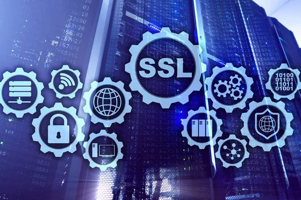 SSL Güvenli Soketler Katmanı konsepti. Kriptografik protokoller güvenli iletişim sağlar. Sunucu odası arkaplanı. — Stok fotoğraf
