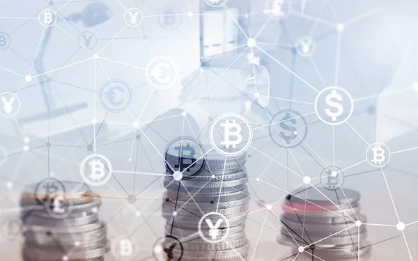 Bitcoin ευρώ δολάρια χρηματοδότηση Web χρήματα έννοια. oins σε εικονική οθόνη διπλής έκθεσης. — Φωτογραφία Αρχείου