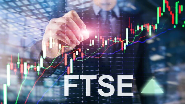 FTSE 100 Financial Times Stock Exchange Index United UK England Investment Trading Concept with chart and graphs. — 스톡 사진