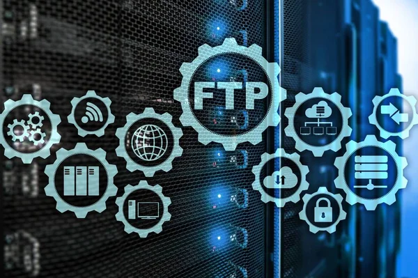 FTP 。文件转移协议。在超级计算机上向服务器传送网络数据 — 图库照片