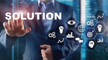 İş çözümleri, başarı ve strateji kavramı. Çözümlerle birlikte iş sürecinin sanal diyagramının yapılandırılması.