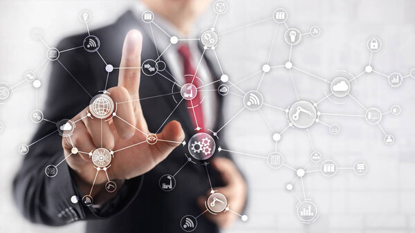 Мужская куртка нажимает на палец. IOT. Структура организации технологического процесса промышленного производства на виртуальном экране
.