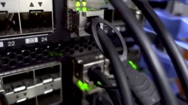 Port Rg-45. Kırpılmış Led Green lambası. Sunucu odası.