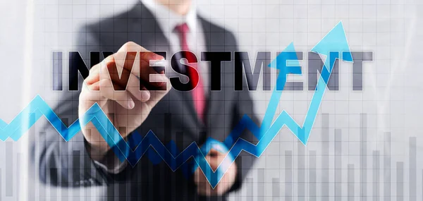 Befektetési stratégia és előnyök sikeres üzleti kereskedővé váláshoz — Stock Fotó