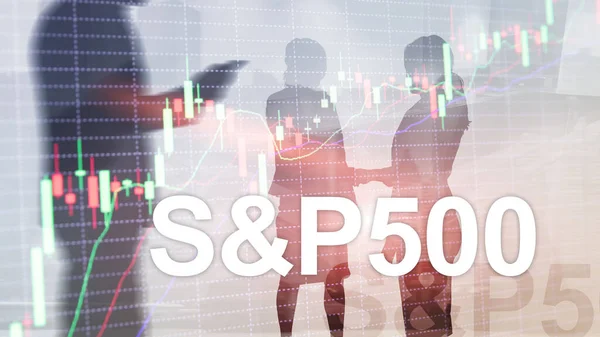 Az emberek sziluettek az amerikai tőzsdén index S P 500 - SPX. — Stock Fotó