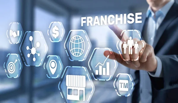 Business concept 2021 Franchise. Businessman is selecting Franchising. — Stock Photo, Image