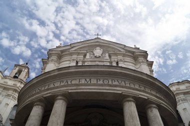 Cephe ile güzel gök, İtalya Roma Kilisesi