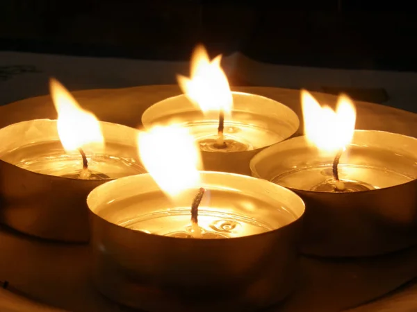 Čtyři Malé Osvětlené Adventní Candels Pohybu Stock Fotografie