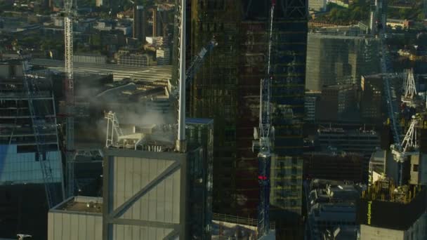 伦敦英国 2017年11月 鸟瞰在日出伦敦城市投资银行和银行金融区摩天大楼黄瓜 Cheesegrater 对讲机英国英国 — 图库视频影像