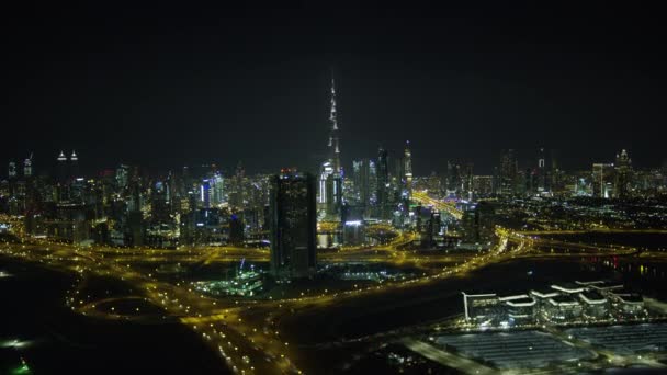 Vista Aérea Costa Nocturna Los Rascacielos Iluminados Burj Khalifa Zona — Vídeo de stock