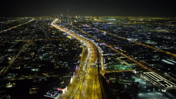 Hava Gece Işıklı City Sheikh Zayed Road Manzarası Gökdelenler Ticari — Stok video