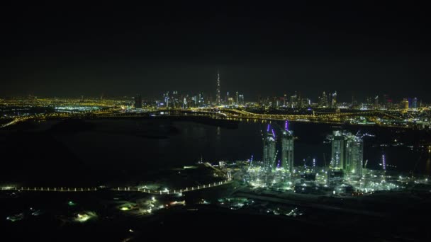 Vista Aérea Iluminada Costa Noturna Arranha Céus Cidade Porto Comercial — Vídeo de Stock