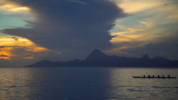 Vista Del Atardecer Isla Moorea Desde Tahití Océano Pacífico Sur — Vídeos de Stock