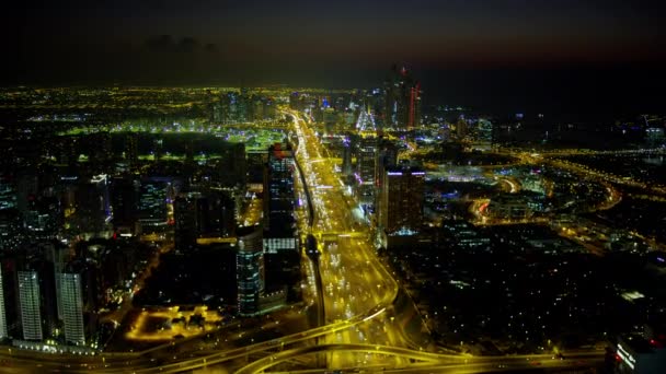 Vista Nocturna Iluminada Aérea Del Cruce Dubái Intersección Sheikh Zayed — Vídeos de Stock